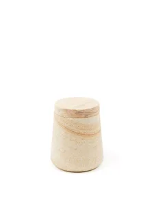 Madera storage can